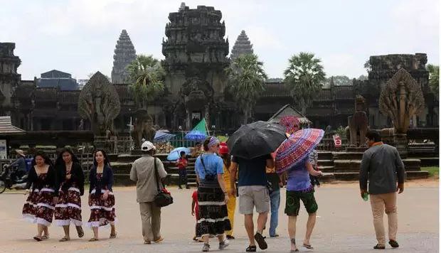 2023 年柬埔寨的旅游业恢复率是东南亚最高的，为疫情前水平的 82.5%。