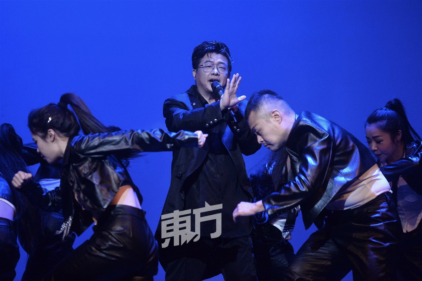 企业家颜生建推出第三首单曲《我要谢谢》挑战唱跳。