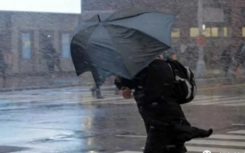 乌克兰宣布风暴警告：9个地区受到威胁