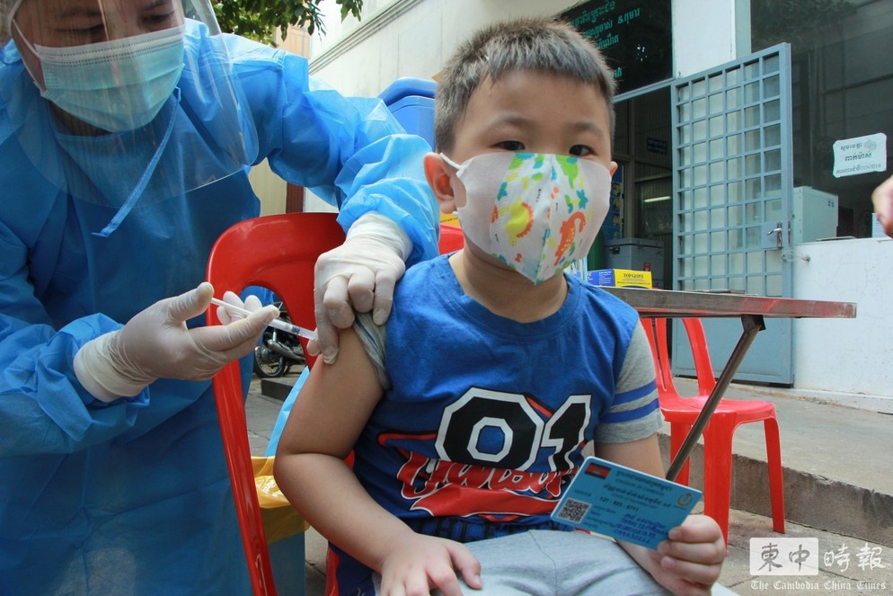 首日2万6000余名5岁儿童接种新冠疫苗