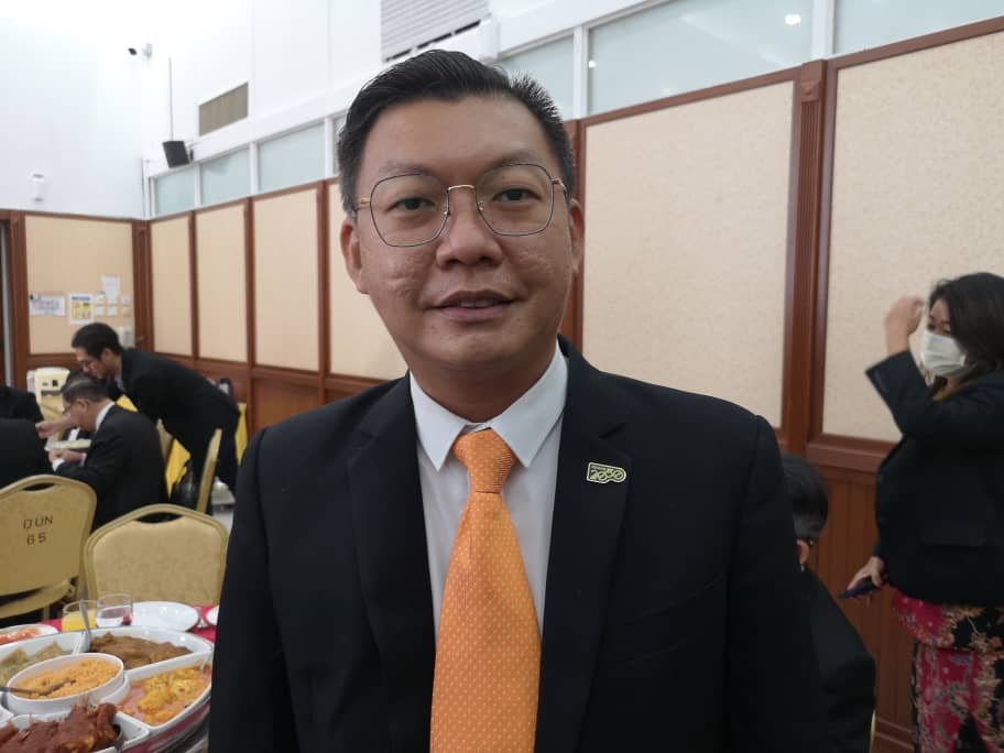 郑来兴指出，曹观友周六将亲自提名竞选峇都加湾国席。