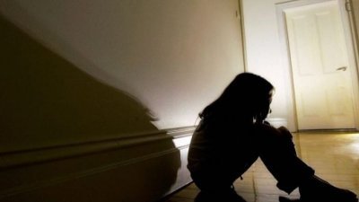 15岁女演员指控父亲性骚扰　警调查报告近期呈总检察署