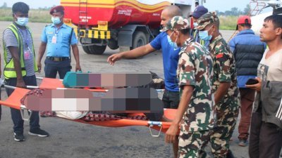 尼泊尔大巴士坠崖　至少28死逾10伤
